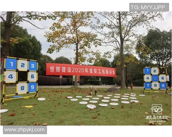 足球球星激情训话点燃团队斗志激励队友奋勇拼搏